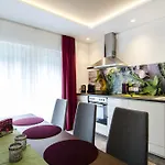بيت ضيافة Garni Montana كابل