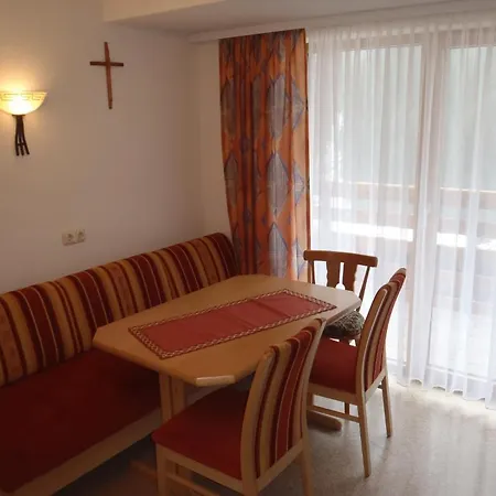 Garni Montana Pensjonat *