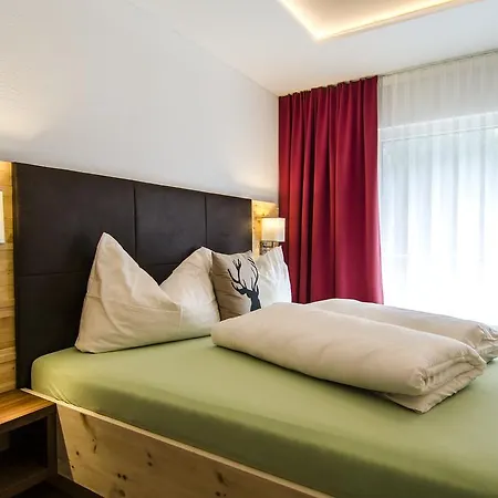 Πανσιόν Garni Montana