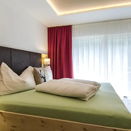 בית הארחה Garni Montana 4*