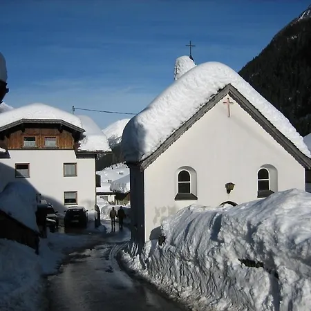 Garni Montana Pensión 4*